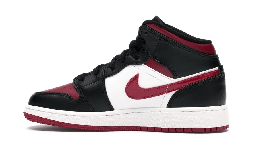 Air Jordan 1 Mid Bred Toe (GS)