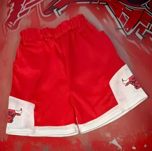 *CHICAGO BULLS* KIDS MESH BASKETBALL STYLE SHORTS (RED-WHITE) (140 cm WAIST)