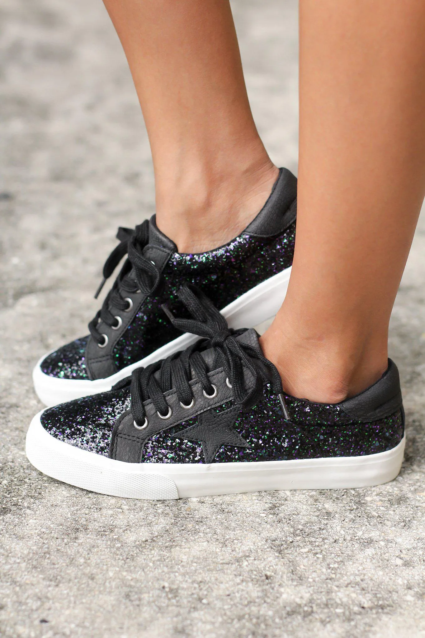 Illana Black Sneakers