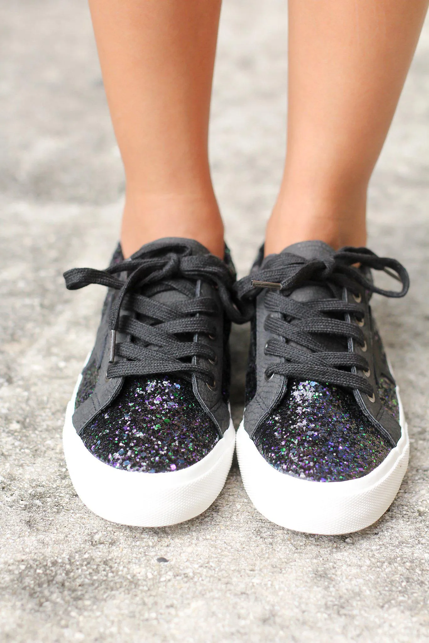 Illana Black Sneakers