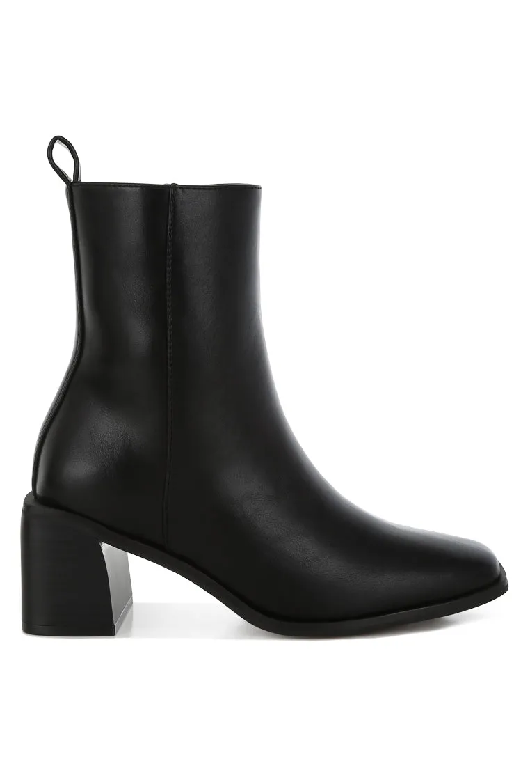 Muskox Square Toe Faux Leather Boots