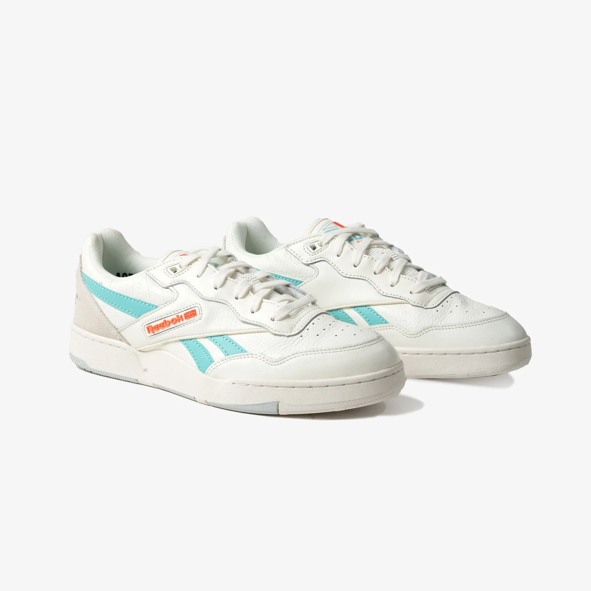 Reebok | BB 4000 II  { WHITE/BLUE