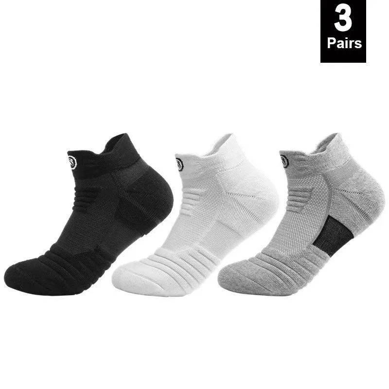 Ultimate Grip Athletic Cotton Socks for Soccer & Basketball: Stay Fresh & Stable