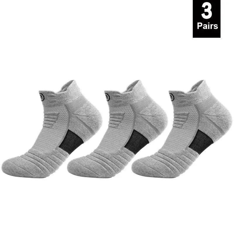 Ultimate Grip Athletic Cotton Socks for Soccer & Basketball: Stay Fresh & Stable