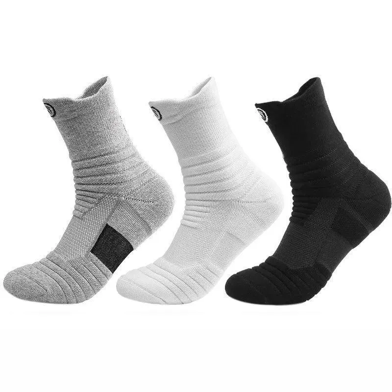 Ultimate Grip Athletic Cotton Socks for Soccer & Basketball: Stay Fresh & Stable