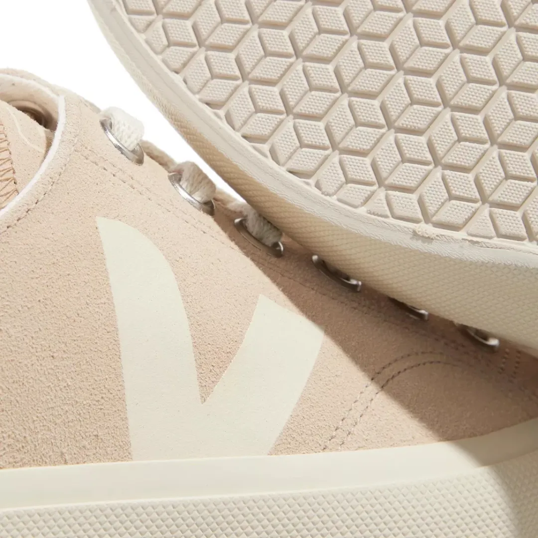 Veja : Wata II Low CM Suede