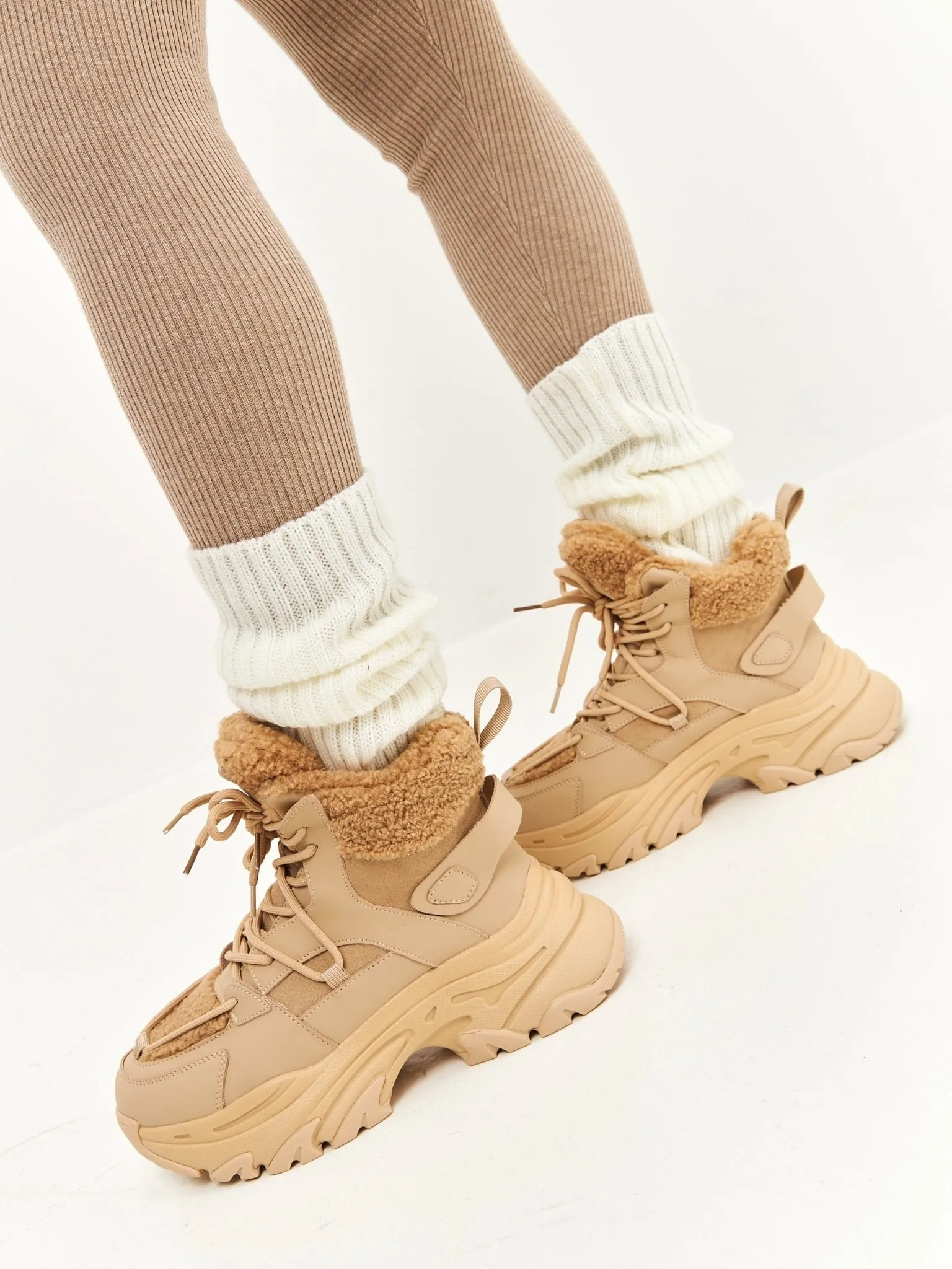 Winter Sneakers - Beige